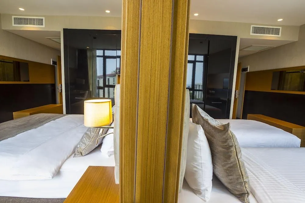 Aselia Hotel Trabzon 4*,